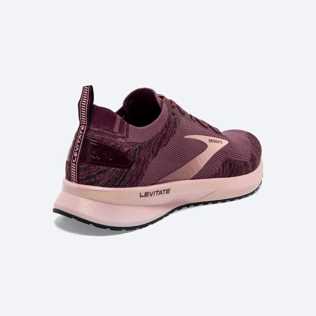 Women's Levitate 4 (671 - Nocturne/Coral/Zinfandel)