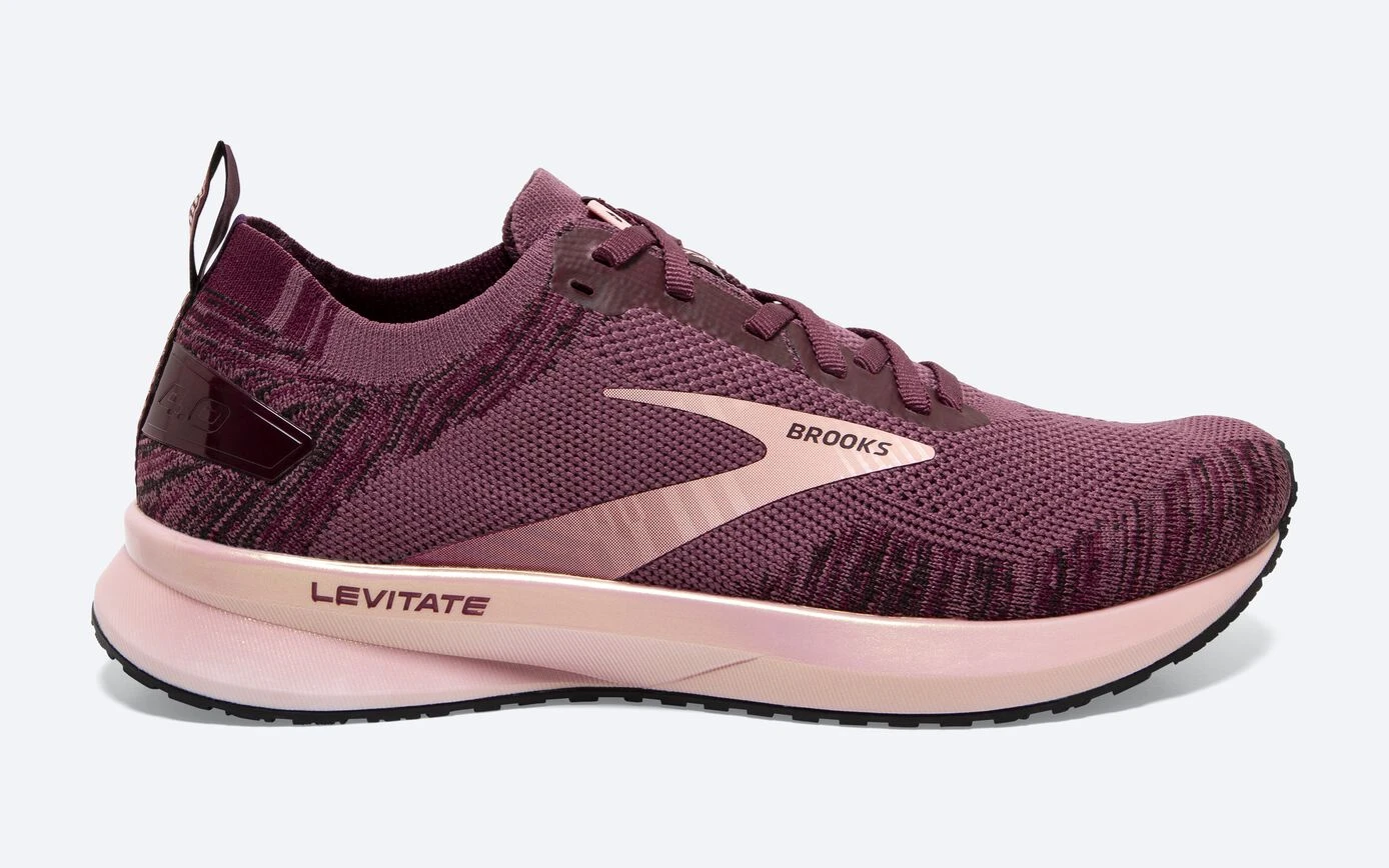 Women's Levitate 4 (671 - Nocturne/Coral/Zinfandel)