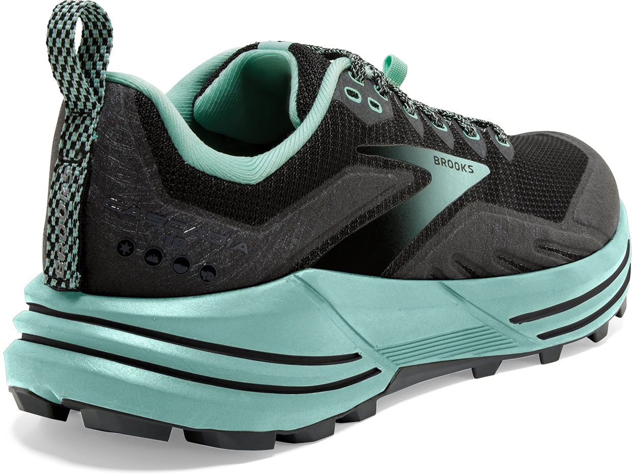 Women's Cascadia 16 (049 - Black/Ebony/Yucca)